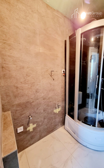 PREDANÉ Priestranný, kompletne zrekonštruovaný 2-izbový byt v tehlovom bytovom dome, Leopoldov