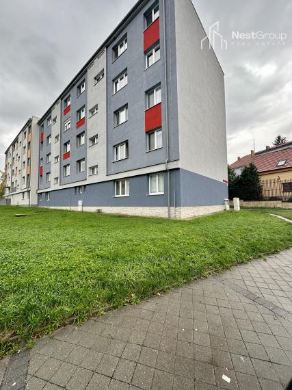 PREDANÉ luxusný 2-izbový byt v srdci Hlohovca.