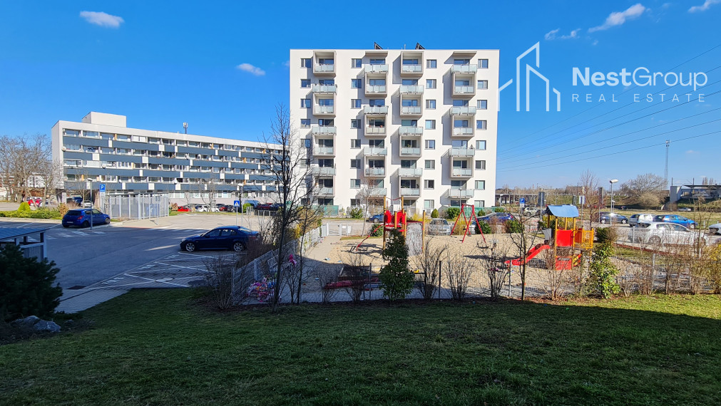 PREDANÉ 1-izb. byt v blízkosti Malých Karpát s parkovaním