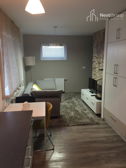 PREDANÉ 1-izb. byt v blízkosti Malých Karpát s parkovaním