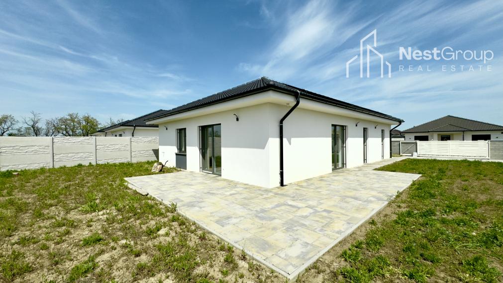 REZERVOVANÉ Predaj kvalitný samostatne stojaci 4-izbový RD, Senec