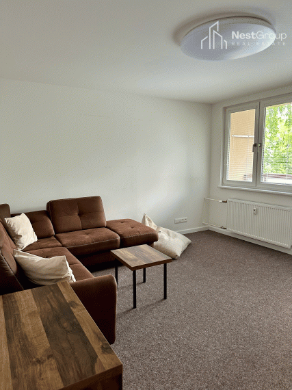 PREDANÉ Predaj zrekonštruovaného 3-izbového bytu v Hlohovci