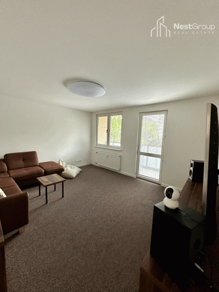 PREDANÉ Predaj zrekonštruovaného 3-izbového bytu v Hlohovci