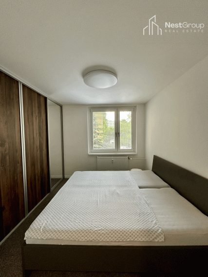 PREDANÉ Predaj zrekonštruovaného 3-izbového bytu v Hlohovci