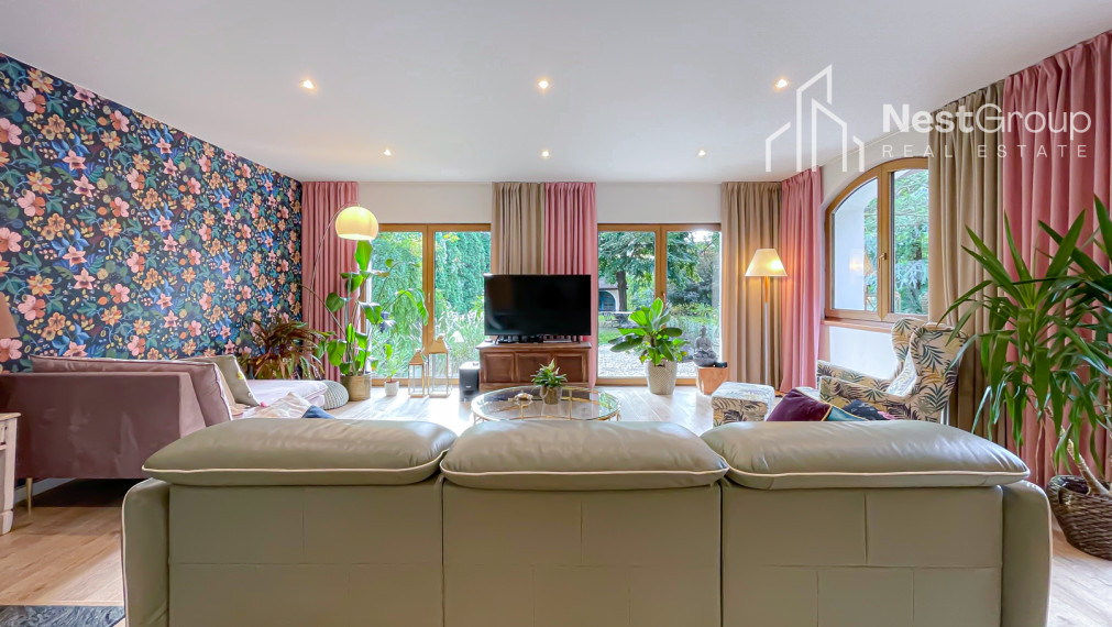 PREDANÉ Luxusná vila s bazénom a záhradou v Svätom Jure