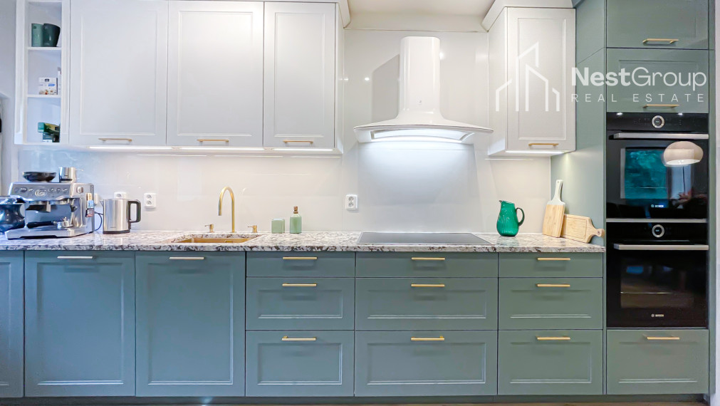 PREDANÉ Luxusná vila s bazénom a záhradou v Svätom Jure