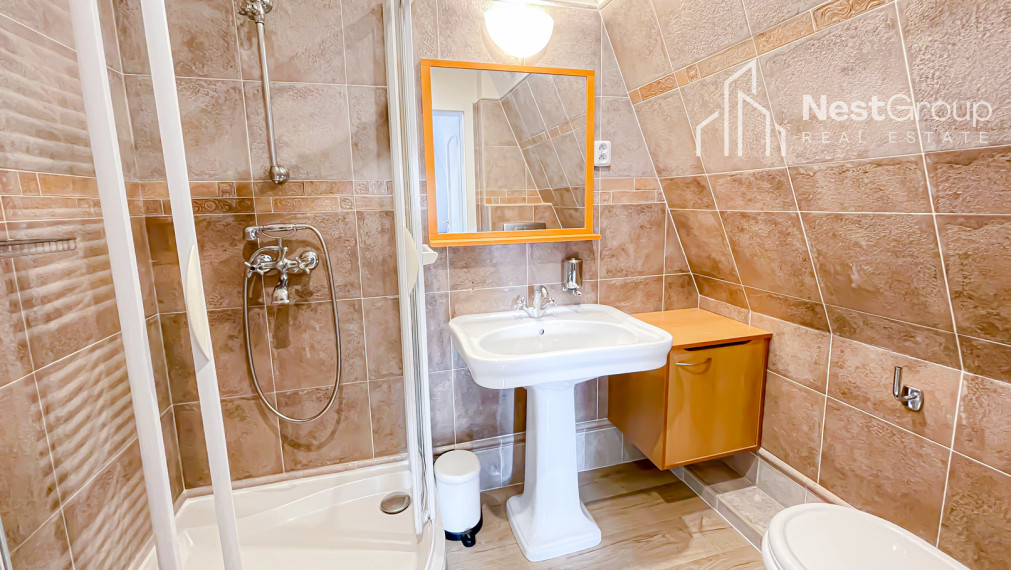 PREDANÉ Luxusná vila s bazénom a záhradou v Svätom Jure