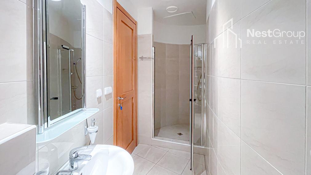 EXKLUZÍVNE Predaj administratívnej budovy, súkromný areál, sklady