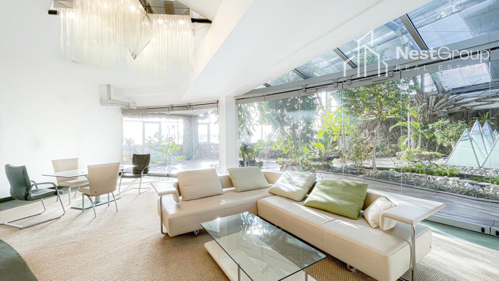 EXKLUZÍVNE Predaj administratívnej budovy, súkromný areál, sklady