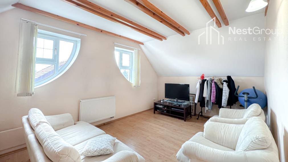 ZNÍŽENÁ CENA!6- IZBOVÝ RD S DVOJGARÁŽOU,VEĽKÝ POZEMOK 1,65HA