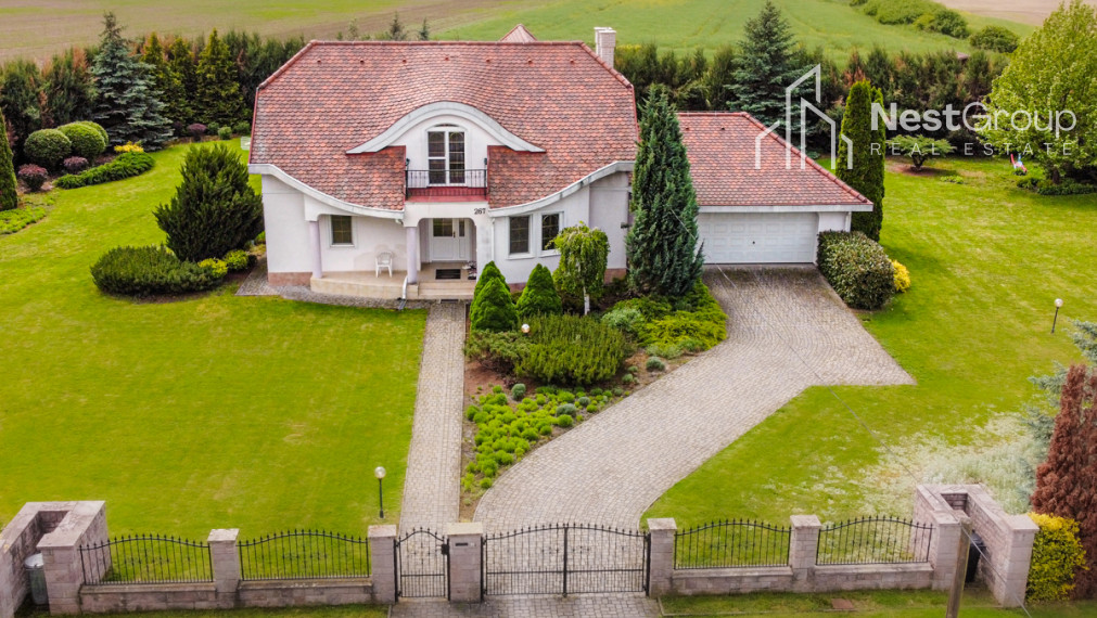 ZNÍŽENÁ CENA!6- IZBOVÝ RD S DVOJGARÁŽOU,VEĽKÝ POZEMOK 1,65HA