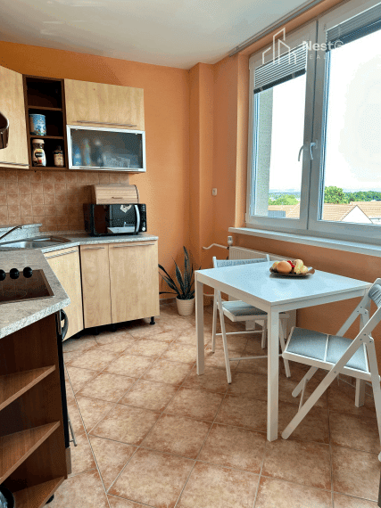 PREDANÉ investičný 2,5-izbového bytu v Hlohovci