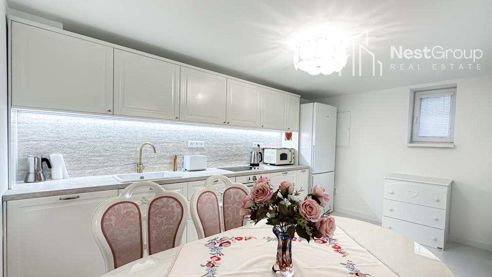 PREDANÉ 3-i. RD  priamo pod lesom v lokalite Podkerepušky