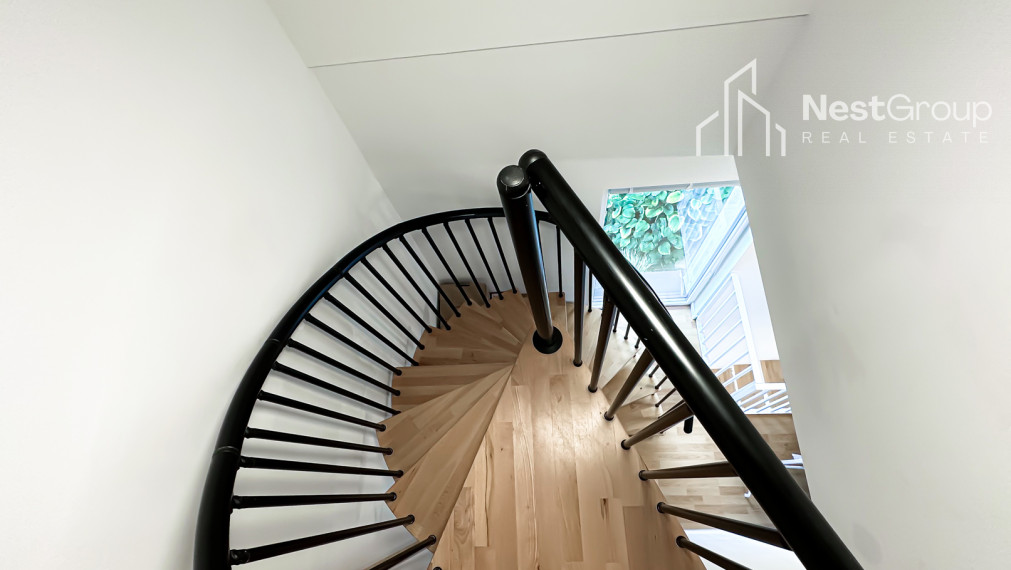 PREDANÉ 3-i. RD  priamo pod lesom v lokalite Podkerepušky