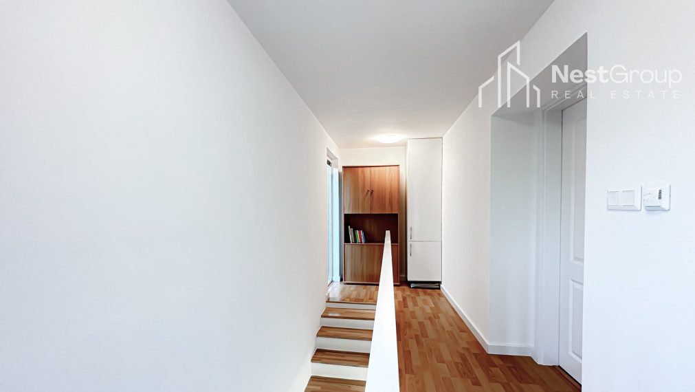 PREDANÉ 3-i. RD  priamo pod lesom v lokalite Podkerepušky