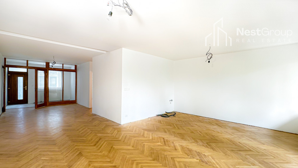 PREDANÉ 3 (4)-izbový byt s loggiou v centre mesta, Žilina