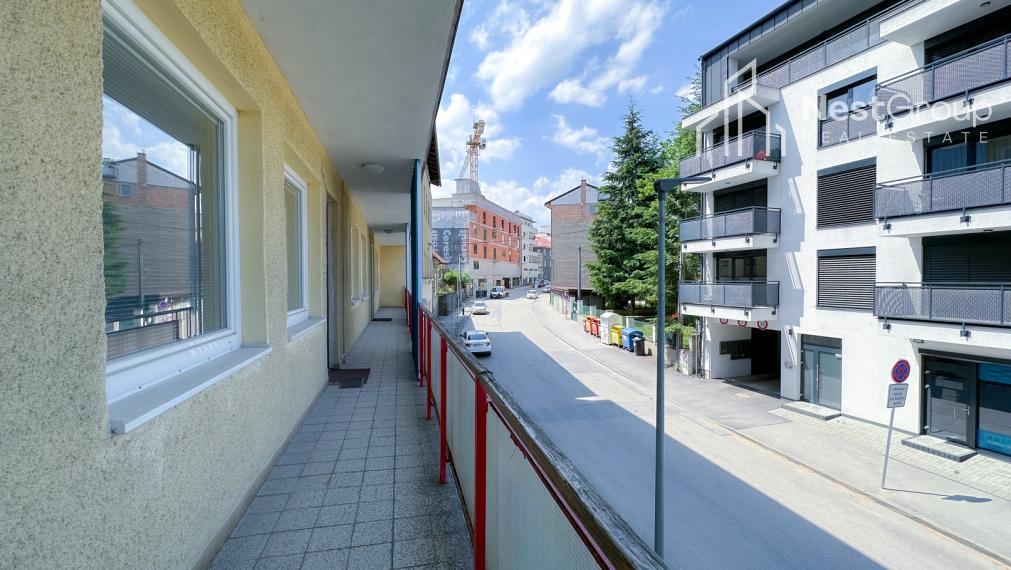 PREDANÉ 3 (4)-izbový byt s loggiou v centre mesta, Žilina