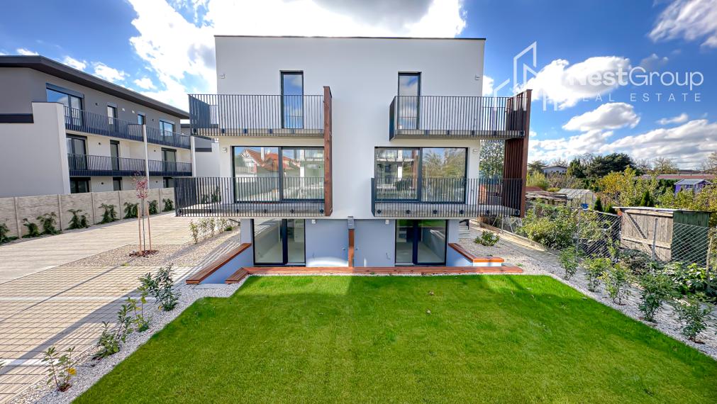 4-IZB. BYT v RD S TERASAMI V SÚKROMNOM AREÁLI S BAZÉNOM