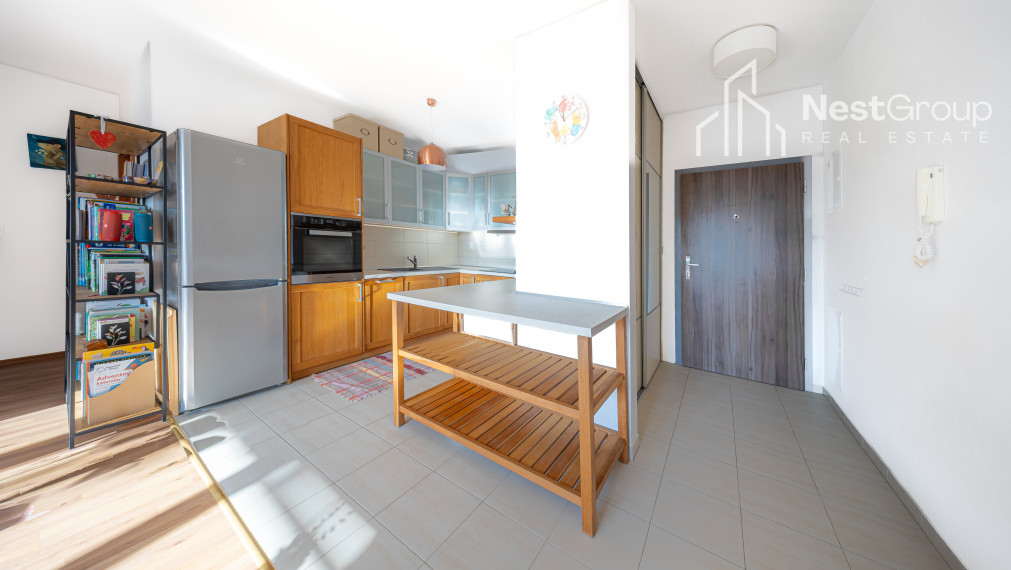 PREDANÉ Väčší 3-izbový byt 94 m2 s veľkou loggiou, Stupava