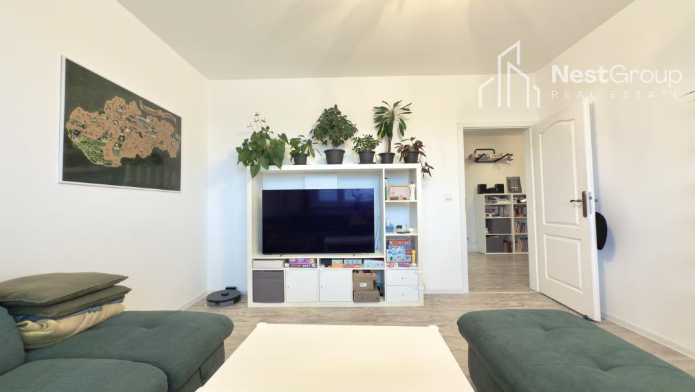 PREDANÉ 3-izbový byt na Smolenickej ulici Bratislava