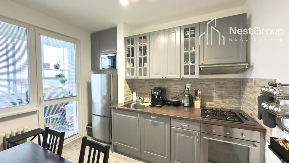 PREDANÉ 3-izbový byt na Smolenickej ulici Bratislava