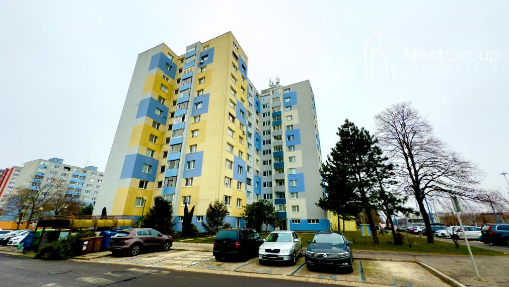 PREDANÉ 3-izbový byt na Smolenickej ulici Bratislava