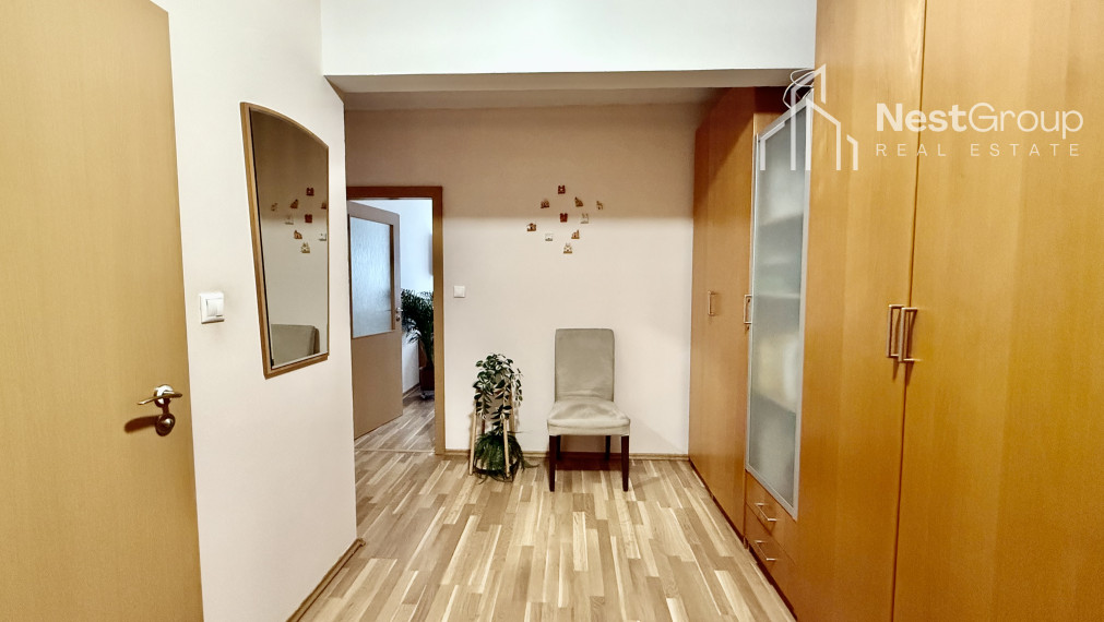 PRENAJATÉ priestranný 3i byt s loggiou, Podunajské Biskupice