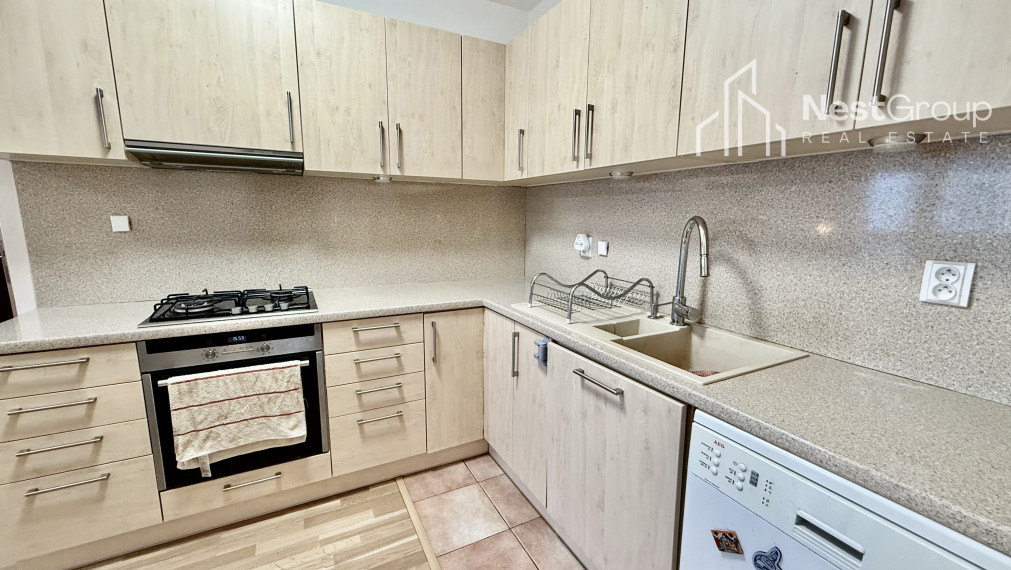 PRENAJATÉ priestranný 3i byt s loggiou, Podunajské Biskupice