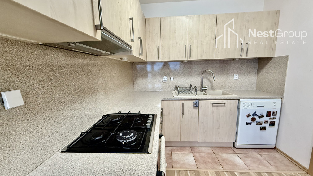 PRENAJATÉ priestranný 3i byt s loggiou, Podunajské Biskupice