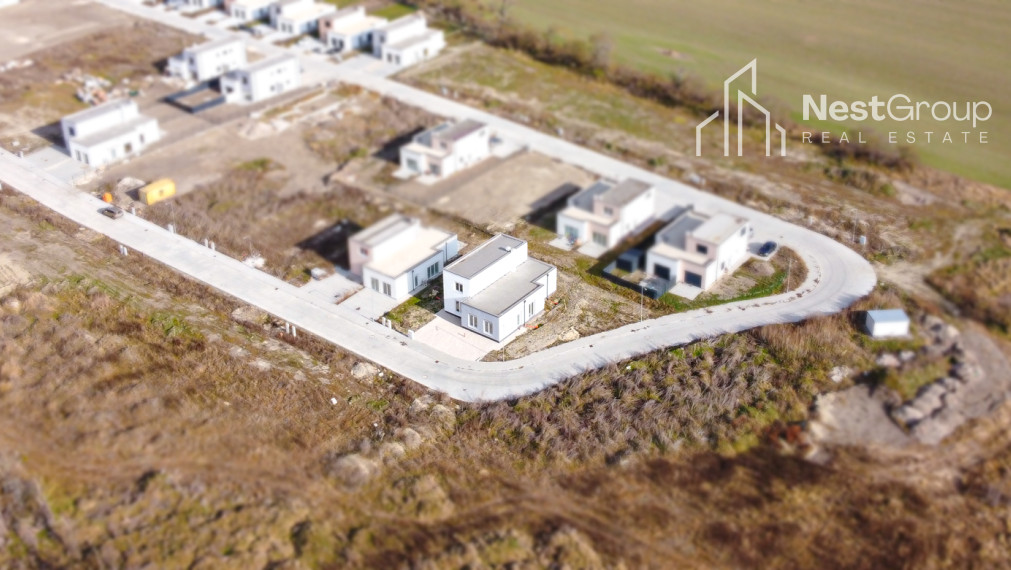 PREDAJ NOVOSTAVBA 4-IZBOVÝ BUNGALOV, POZEMOK 300 m2, HUBICE