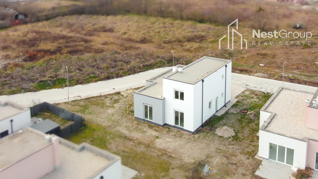 PREDAJ NOVOSTAVBA 4-IZBOVÝ BUNGALOV, POZEMOK 300 m2, HUBICE