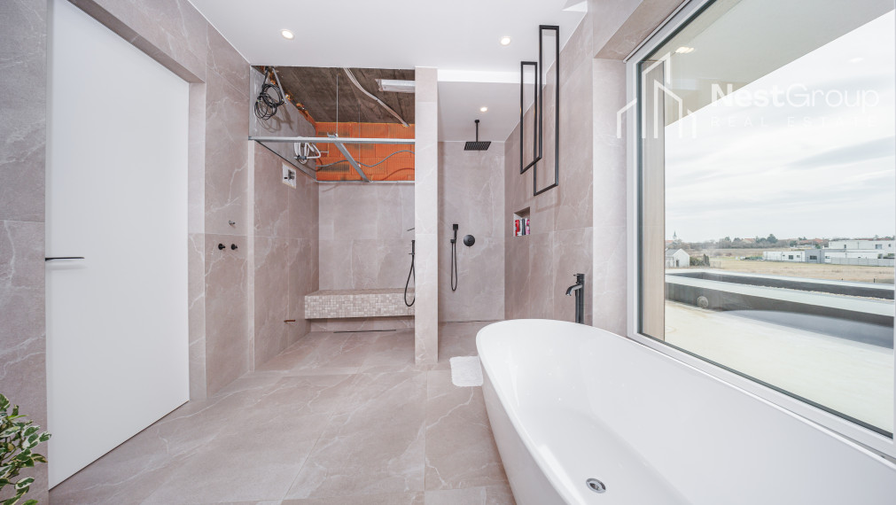 PREDANÉ TOP DIZAJNOVÁ 5-IZBOVÁ VILA S POZEMKOM 1127m2