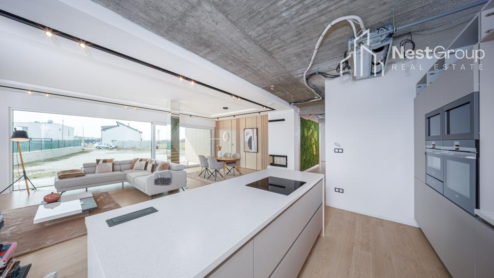 PREDANÉ TOP DIZAJNOVÁ 5-IZBOVÁ VILA S POZEMKOM 1127m2