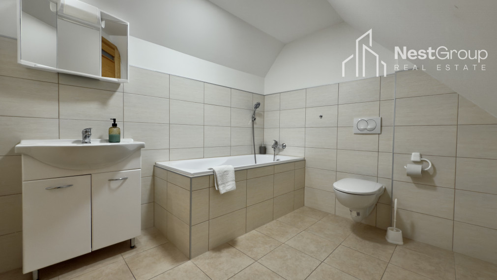 PREDAJ ŠTÝLOVÝ 4-IZBOVÝ MEZONET, VALČIANSKA DOLINA