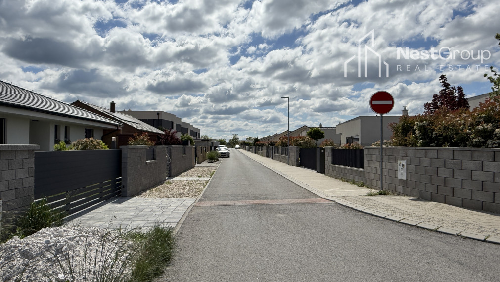 Predaj stavebný pozemok, Miloslavov- Alžbetin Dvor