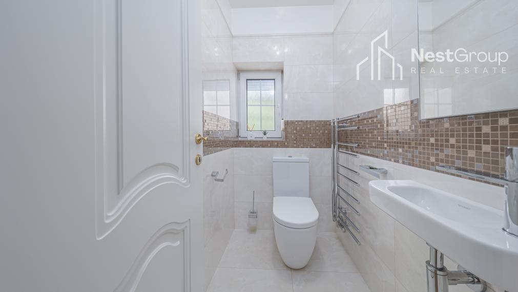 TOP CENA!!! RODINNÁ VILA S BAZÉNOM, POZEMOK 975 m2, GARÁŽ