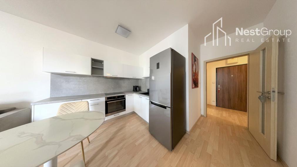 PRENAJATÉ 2-izbový klimatizovaný byt na Jégého ul., BA-Ružinov