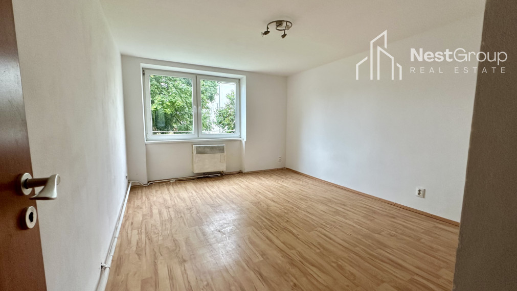 PREDANÉ  2-izbový investičný byt v Hlohovci