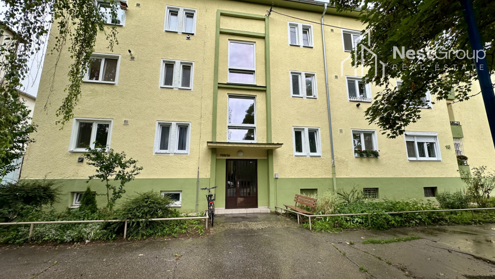 PREDANÉ  2-izbový investičný byt v Hlohovci