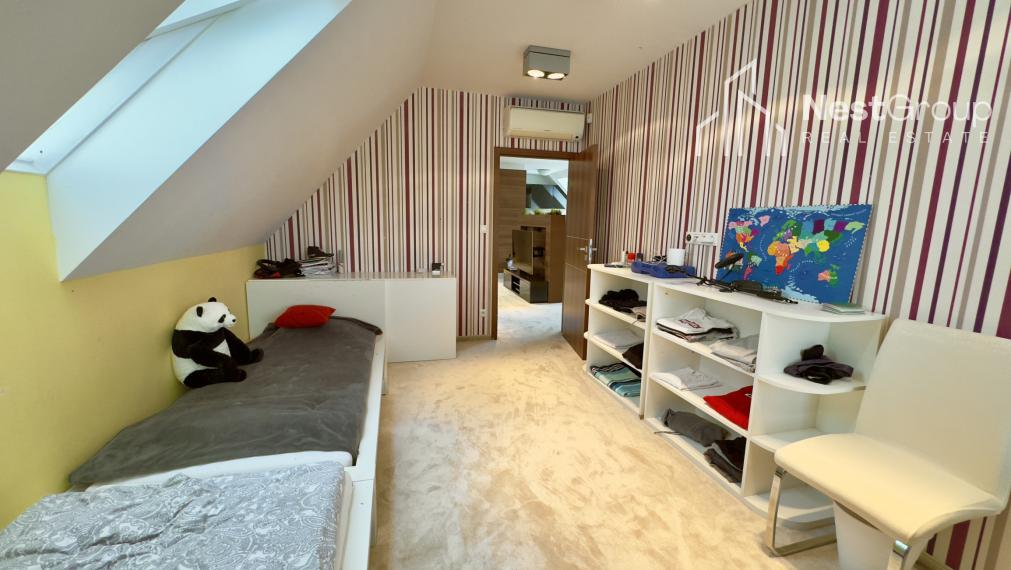 ZNÍŽENÁ CENA RD so záhradou a garážou, Gruzínska ulica-Prievoz, Bratislava