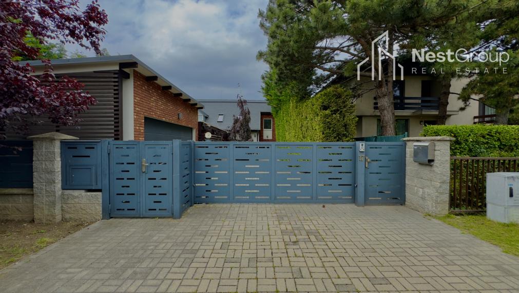 ZNÍŽENÁ CENA RD so záhradou a garážou, Gruzínska ulica-Prievoz, Bratislava