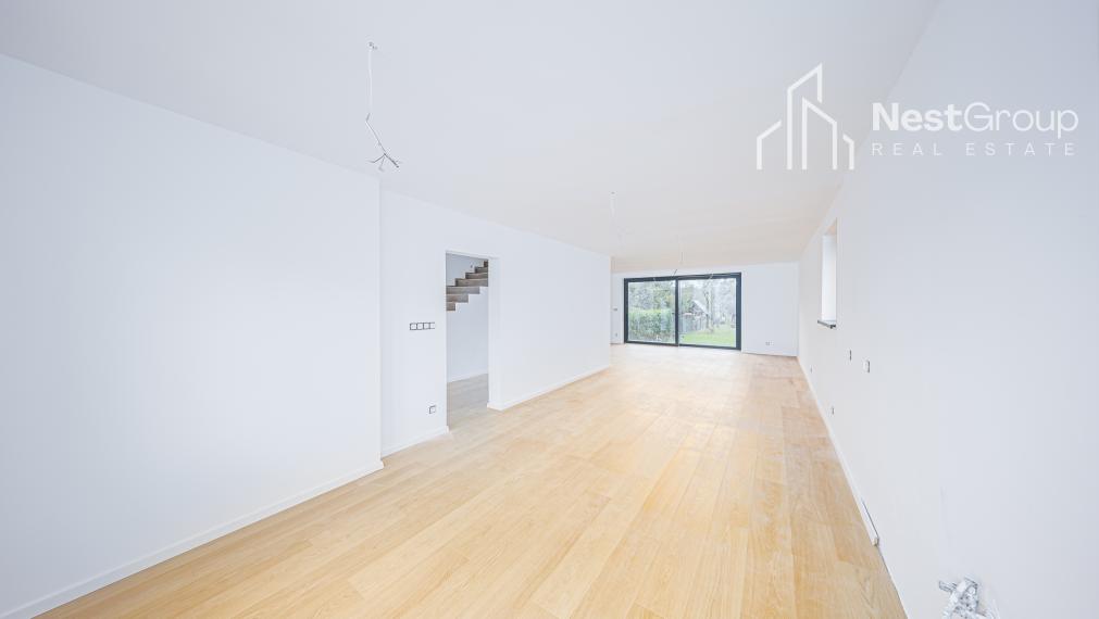 KOMPLETNE ZREKONŠTRUOVANÝ 5- IZB. RD S DVOJGARÁŽOU V BYTČICI