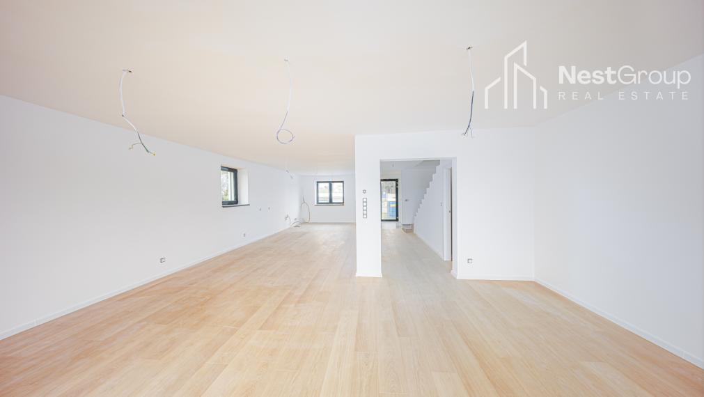 KOMPLETNE ZREKONŠTRUOVANÝ 5- IZB. RD S DVOJGARÁŽOU V BYTČICI