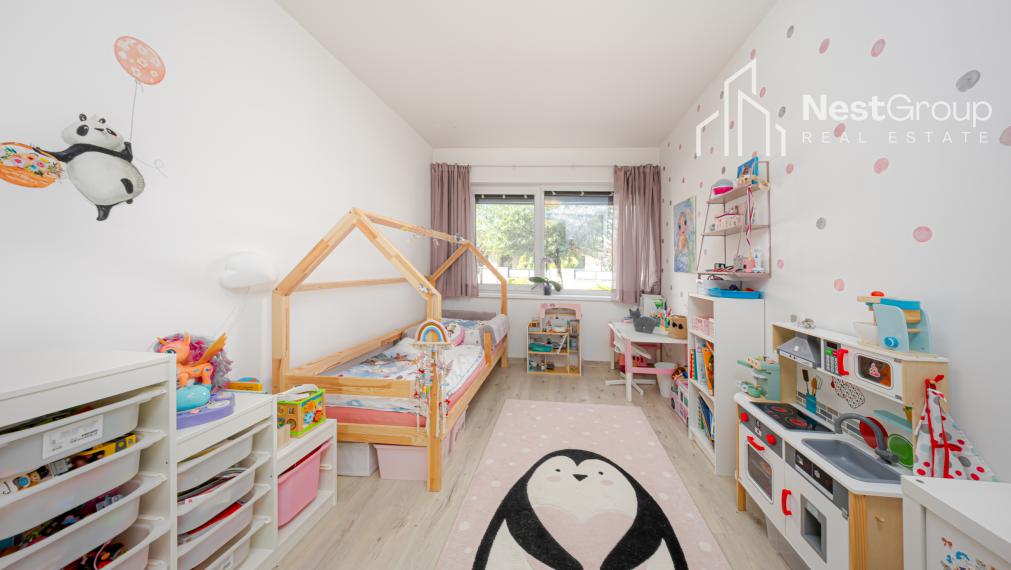 IDEÁLNY ŠTART PRE RODINU-ELEGANTNÝ 3-IZBOVÝ BYT SO ZÁHRADKOU