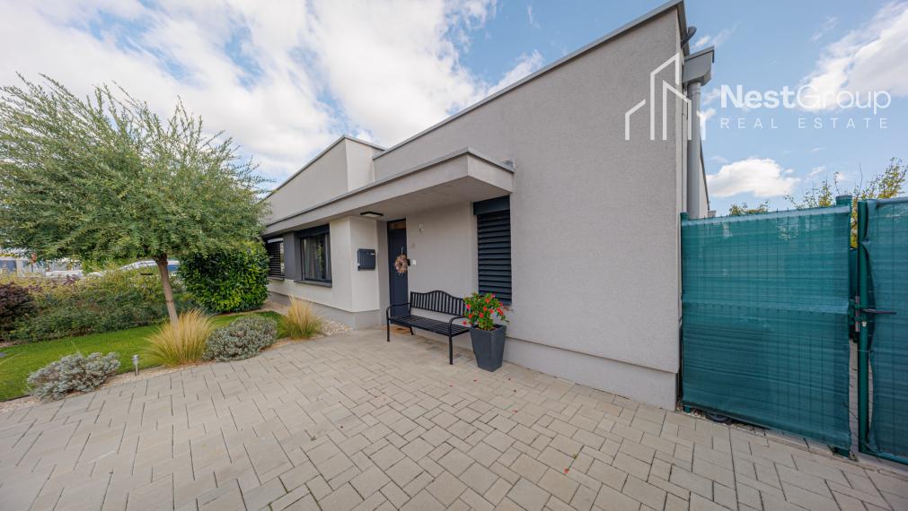 IDEÁLNY ŠTART PRE RODINU-ELEGANTNÝ 3-IZBOVÝ BYT SO ZÁHRADKOU