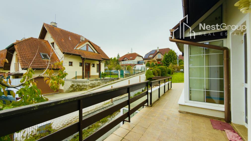 Predaj 6-izbového rodinného domu s wellnessom v Starej Turej