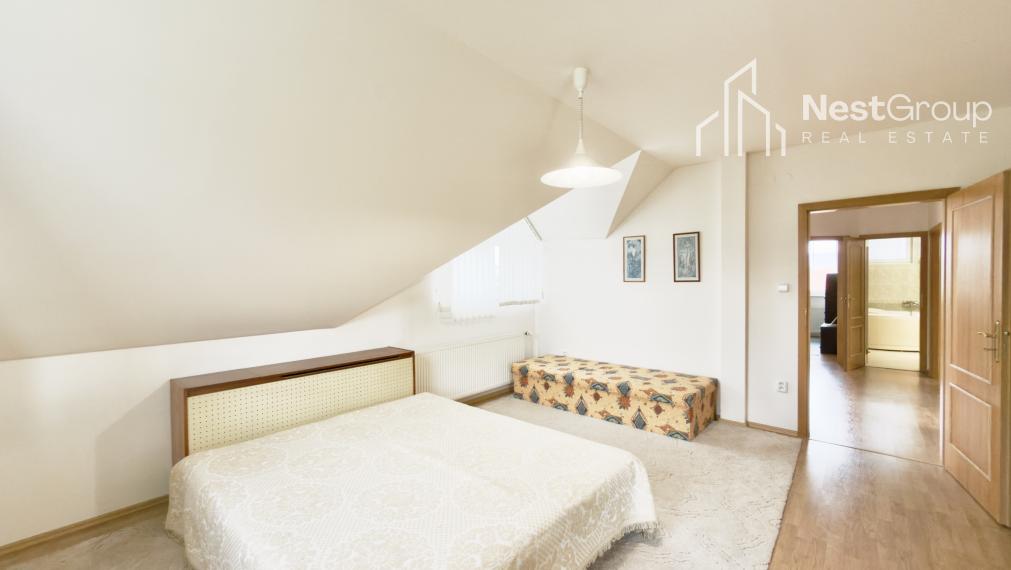 Predaj 6-izbového rodinného domu s wellnessom v Starej Turej