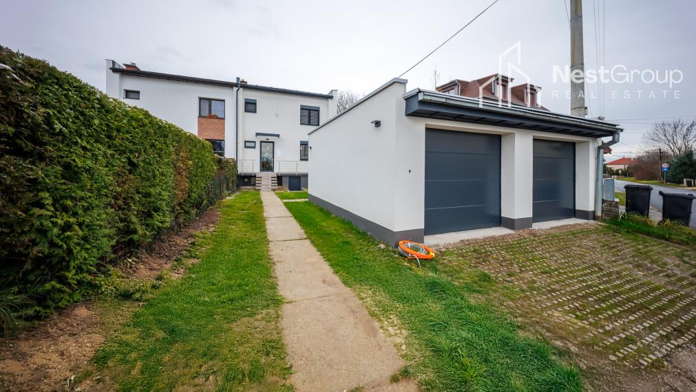 VEĽKÝ 5-IZBOVÝ KOMPLETNE ZREKONŠTRUOVANÝ RD, DVOJGARÁŽ