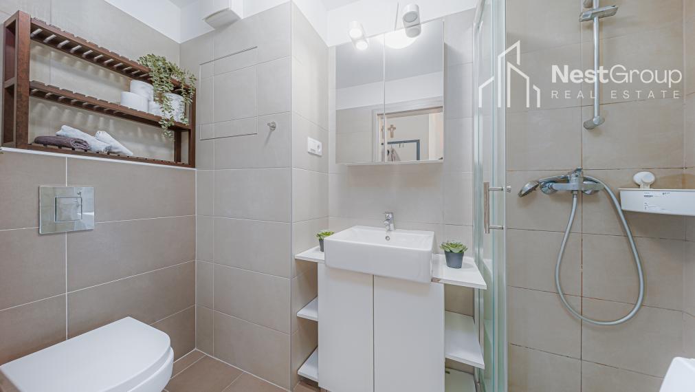 VEĽKÝ A SLNEČNÝ 1-IZBOVÝ BYT 36 m2 S  BALKÓNOM, SLNEČNICE