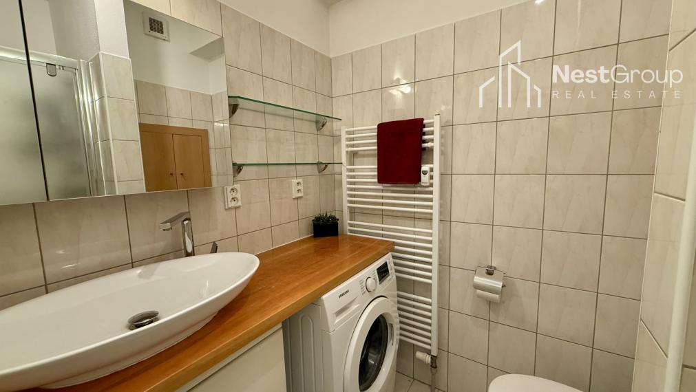 Predaj svetlý 2-izbový byt v Hlohovci – Sihoť